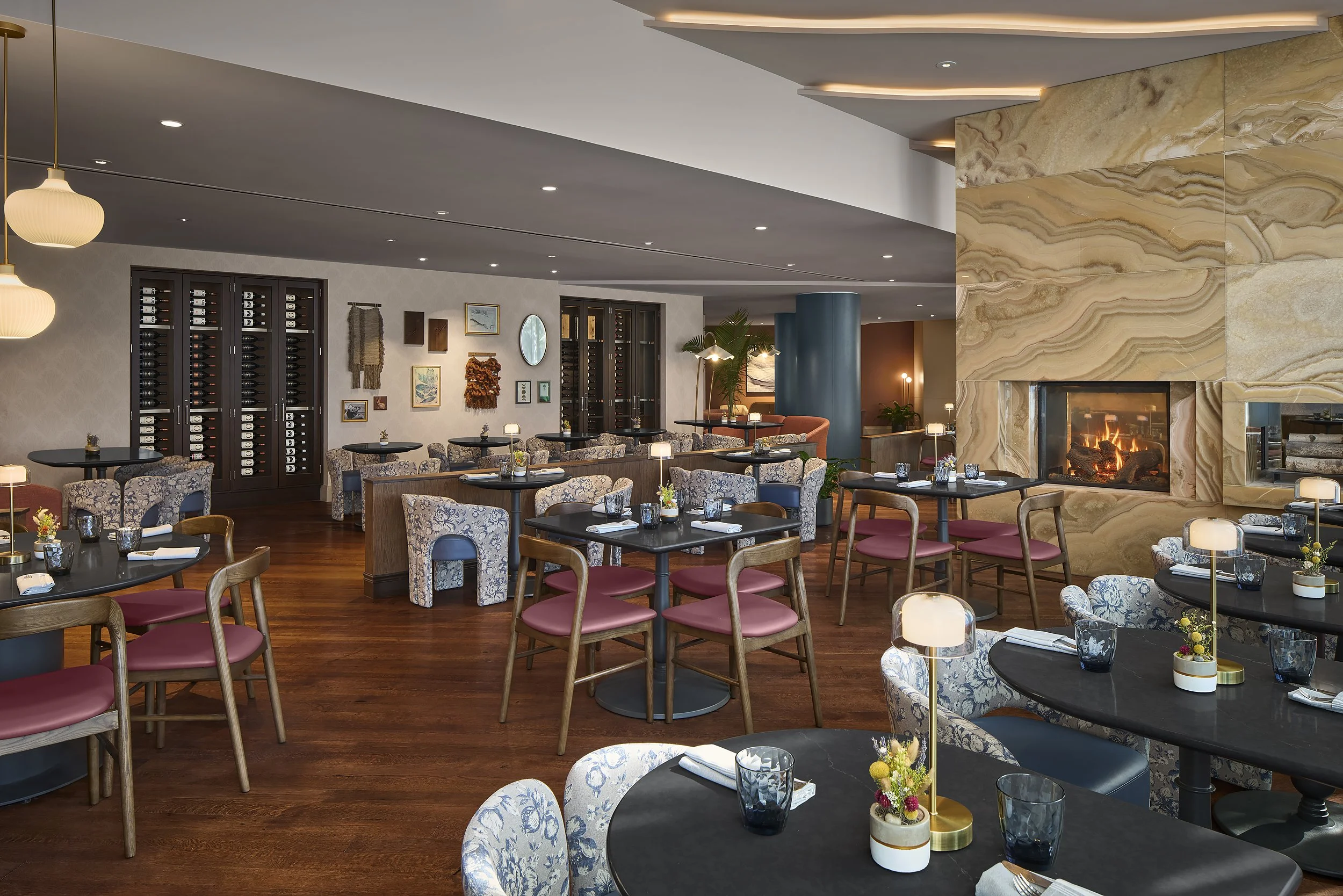 Nobel Fox Restaurant in Le Meridien Arlington