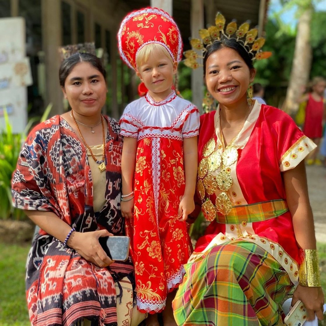10 years of lifelong learning! What a milestone 🎊

Our 10th anniversary celebration was truly one to remember, filled with colour, culture, and a strong sense of community, beautifully represented by the many nationalities that make up The Anak Atel