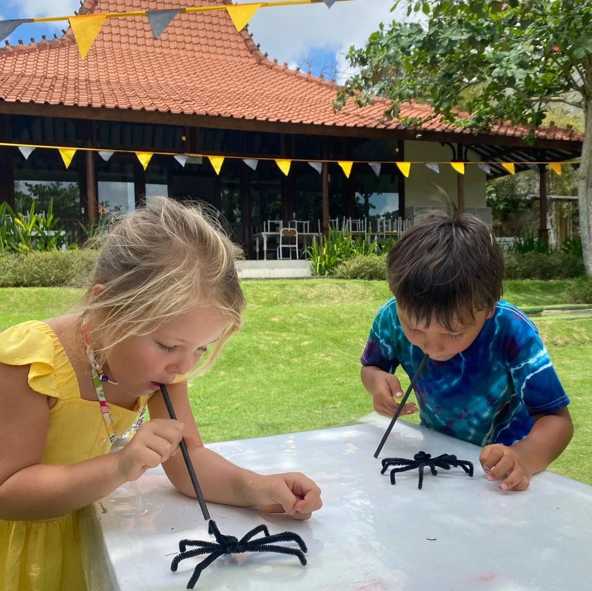 HALLOWEEN CAMP! 🎃 October is round the bend and the school holidays are almost here!

The Anak Atelier brings to you the Halloween Camp that egg-cites your little ones every year! This magical camp promises to be a fun Monster Mash 👻🧙Leave inspire