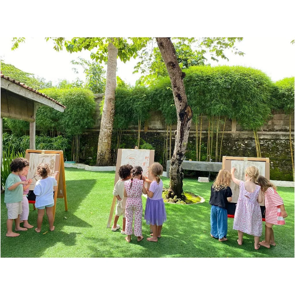 Natural Paints🎨 Our preschool children recently participated in an engaging and creative session where they learned about the process of making natural paints from mud, charcoal, beet, turmeric, and spinach.The little learners worked together to tra