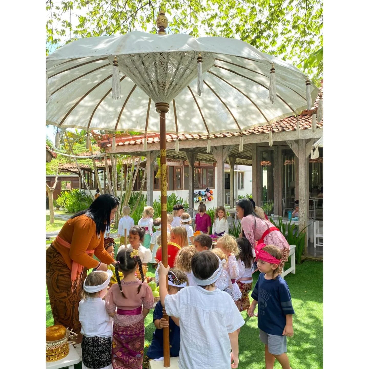 Tomorrow, Bali celebrates Hari Raya Saraswati 🙏🏻✨

Saraswati Day is a beloved Balinese celebration dedicated to honouring knowledge, wisdom, and education. Observed across the island in temples, schools, and homes, it is a moment for the whole comm