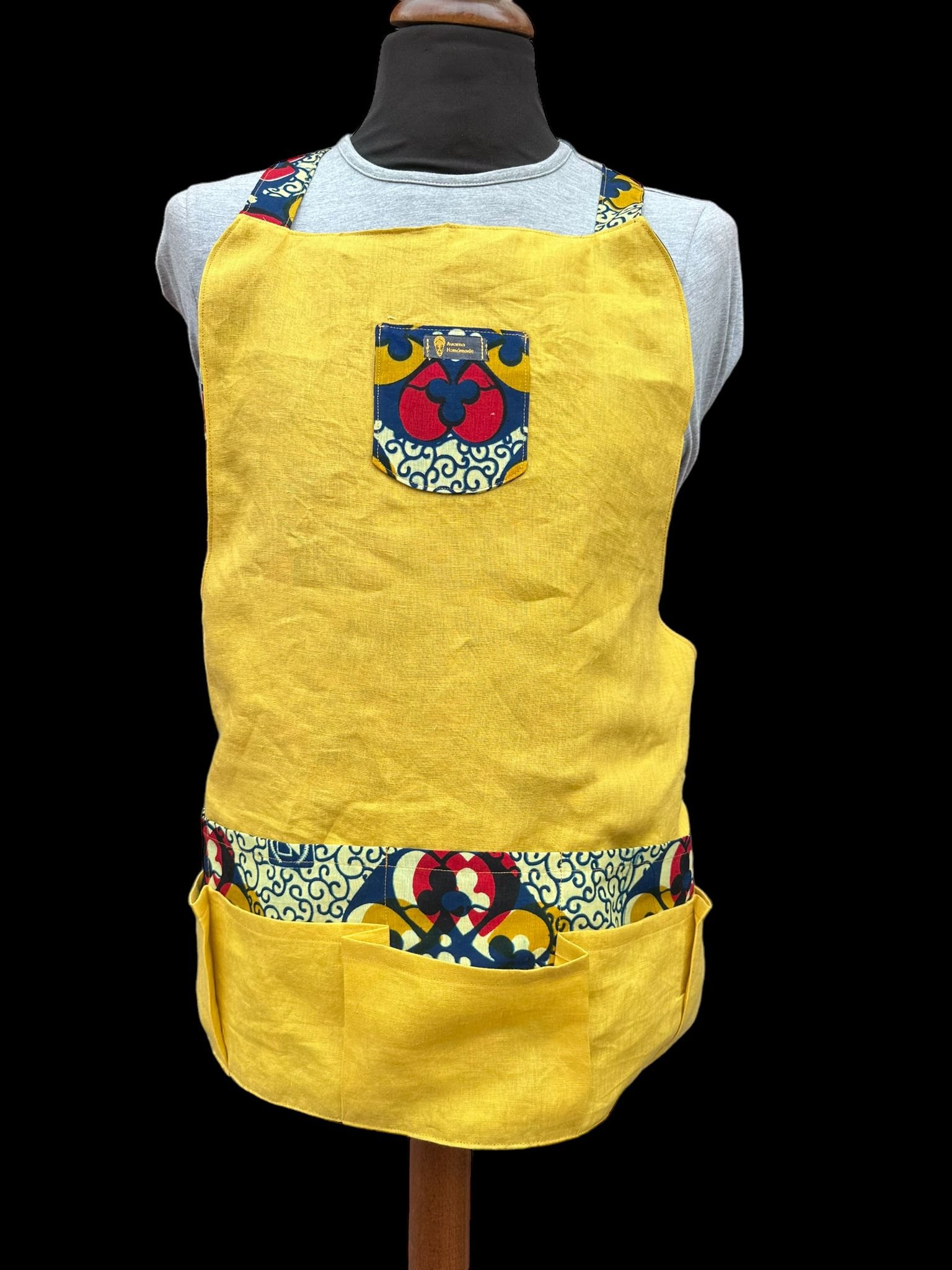 Awama Handmade: Adjustable Apron with Pockets - Free Size (One Size Fits Most) - Awama Handmade
