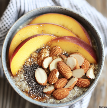 For Pros: Cinnamon Quinoa “Oatmeal” Breakfast Bowl: Quinoa with Sliced Almonds, Coconut, Chia Seeds, Milk, Peaches