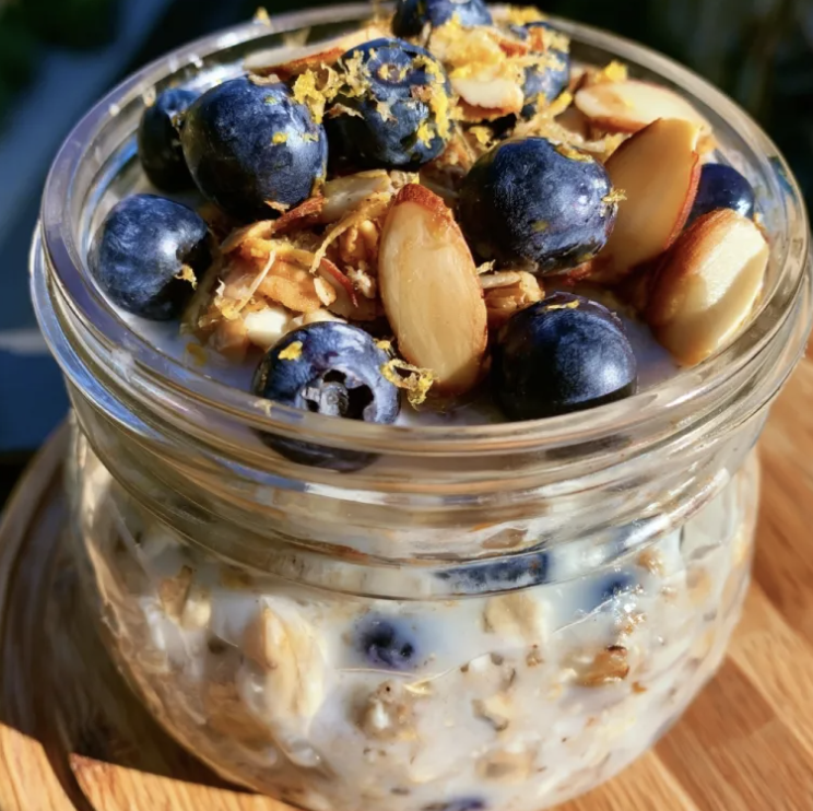 For Pros: Blueberry Lemon Overnight Oats with Blueberries, Lemon Zest, Toasted Almonds