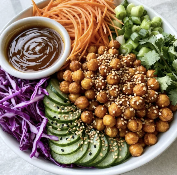 For Pros: 8oz Asian Cucumber & Crispy Chickpea Salad with Ginger Sesame Dressing (Copy)