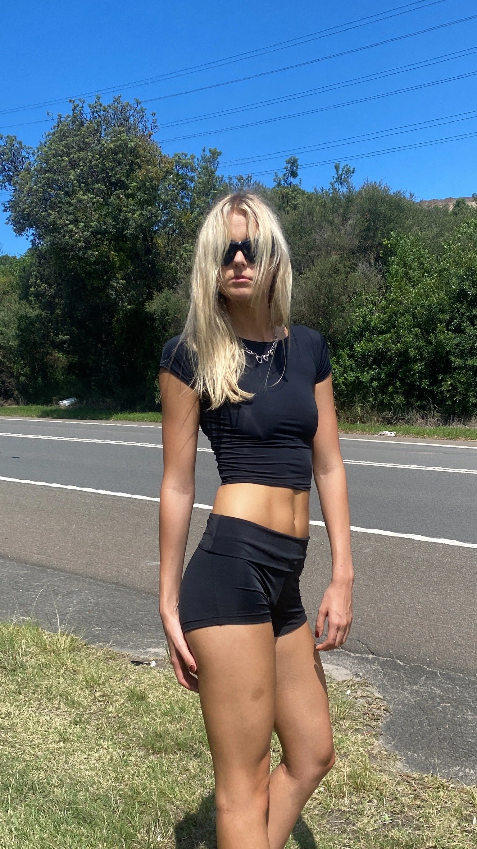 YASMIN SHORTS - BLACK