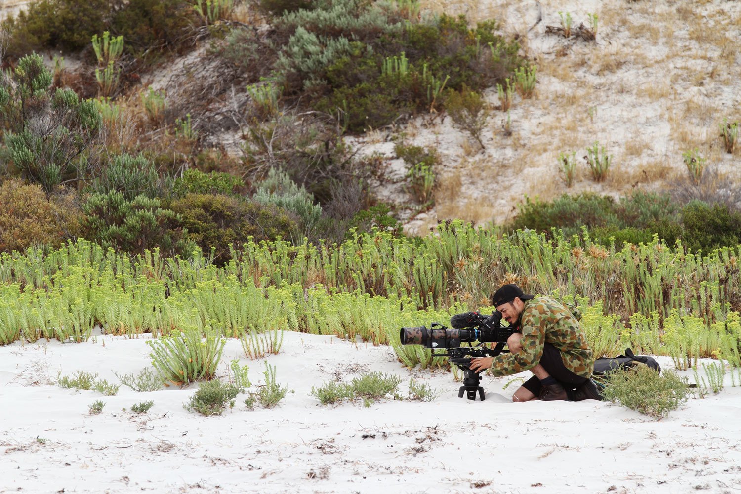 Kangaroo-Island-Life-on-the-edge-Samuel-Chen-walking-story-camera-©.jpg