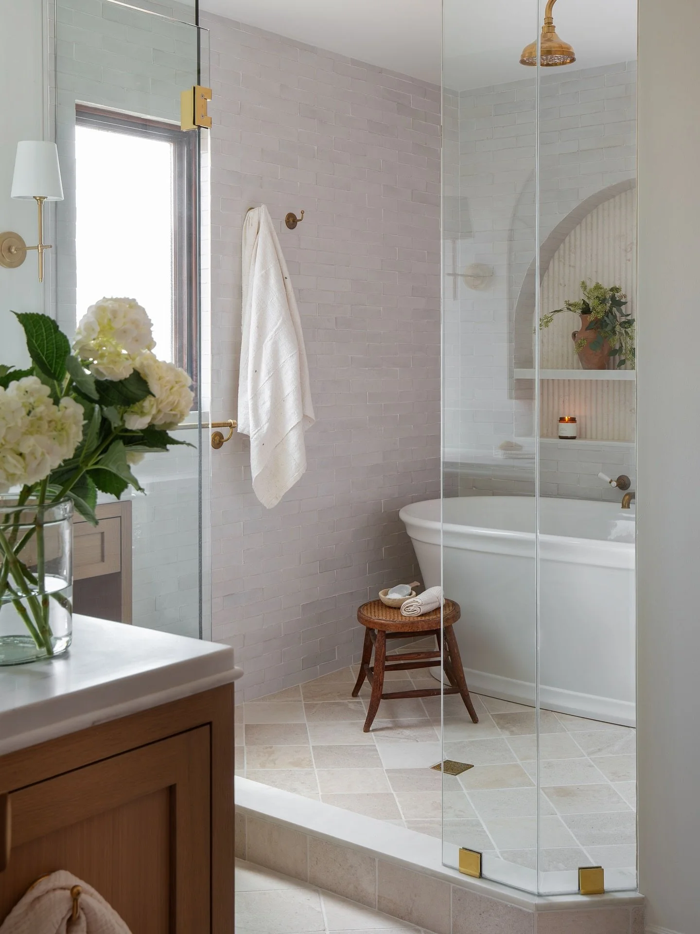 Villa Serena primary bath. 

As we do with all our projects&hellip;from measuring, research, drawings, renderings, hand picked materials selected purposefully for the project&hellip;nothing ever cookie cutter or repeated. Our goal is always timeless,