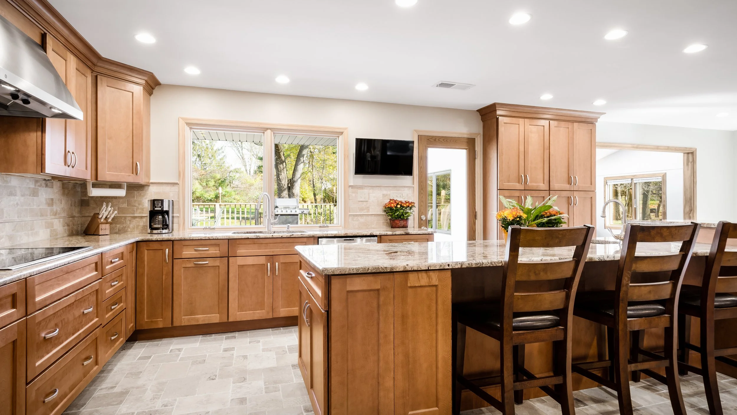 917 Pinecroft Road 3.jpg