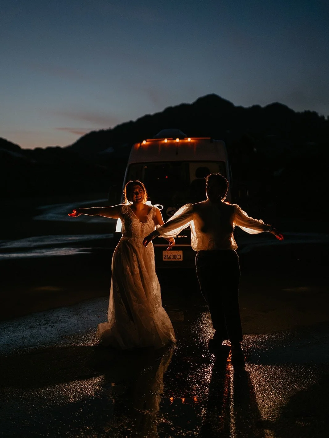 Let&rsquo;s talk about JOY on your elopement day 💛

Not surface-level happiness.
Not the &ldquo;we smiled for the photo&rdquo; kind.

I mean the deep, grounded, holy-sh*t-this-is-my-person kind.

The kind where you look at where you&rsquo;re standin