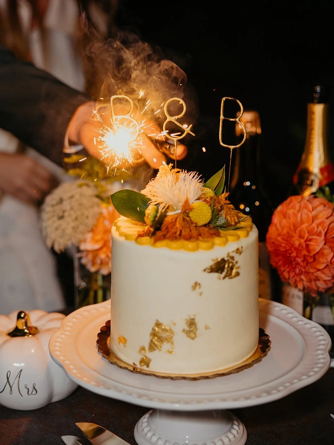 You don&rsquo;t have to give up the dinner after your ceremony, the toast you know your bestie already has written, or the experience of sharing a meal with your favorite people when you elope. 

Eloping doesn&rsquo;t mean you have to skip the recept