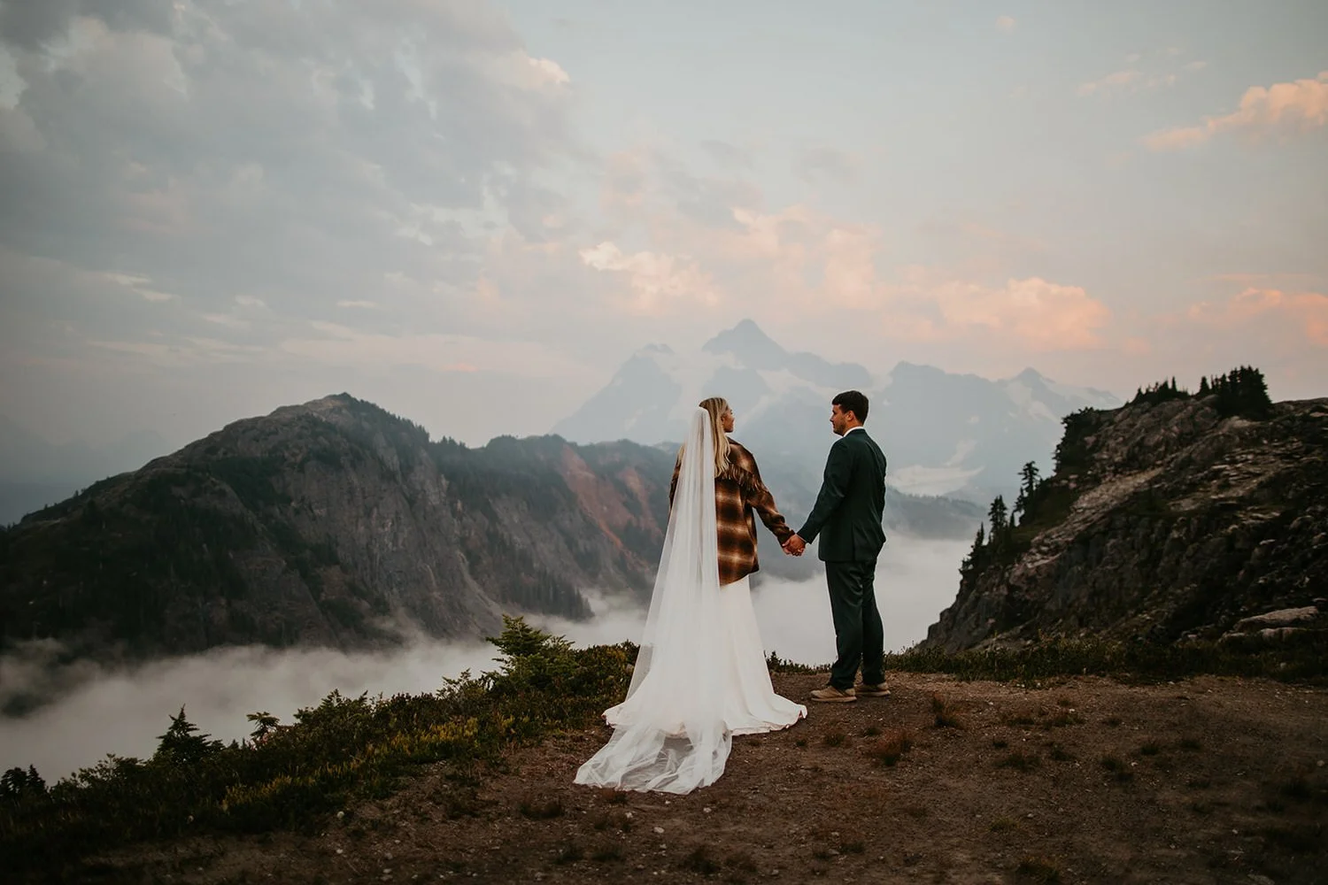 artist-point-sunset-cloud-inversion-holding-hands.jpg