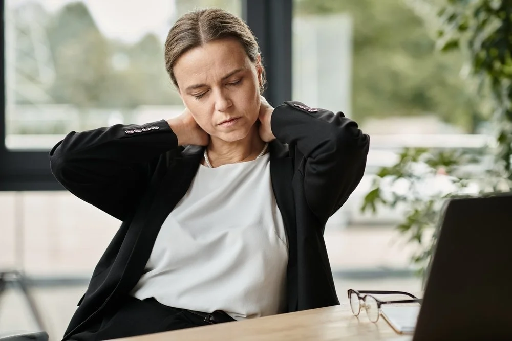Fibromyalgia & Chronic Pain: What It Is, Symptoms, Causes & Treatments