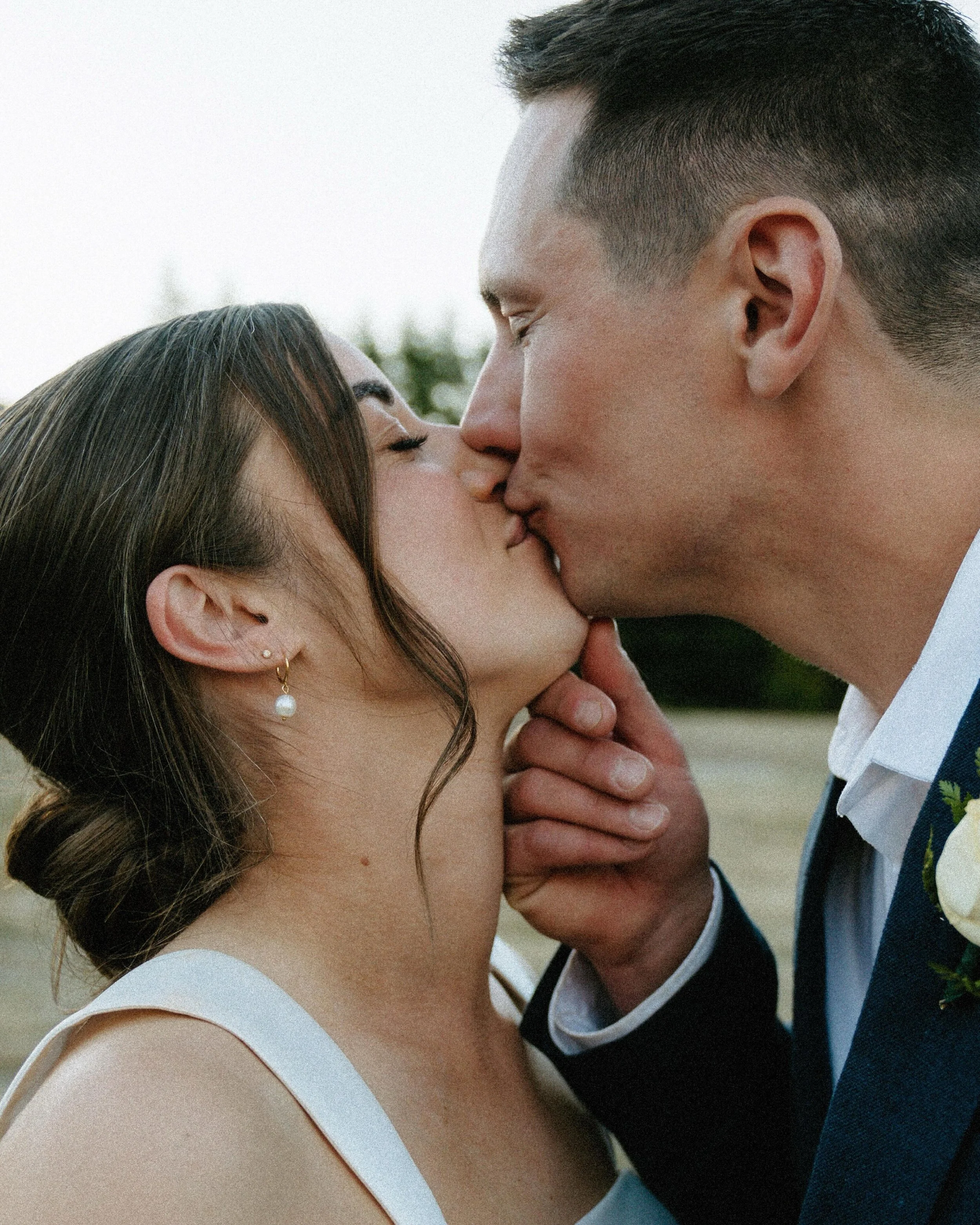 Epic day for L&amp;B at Glendhu Station this summer &mdash; so much laughter, love, pizza and the best party vibes! Loved being a part of this one. ✨

Photography: @annekelisaphotography 
Videography: @nanikanter 
Venue: @glendhustation 
Celebrant: @
