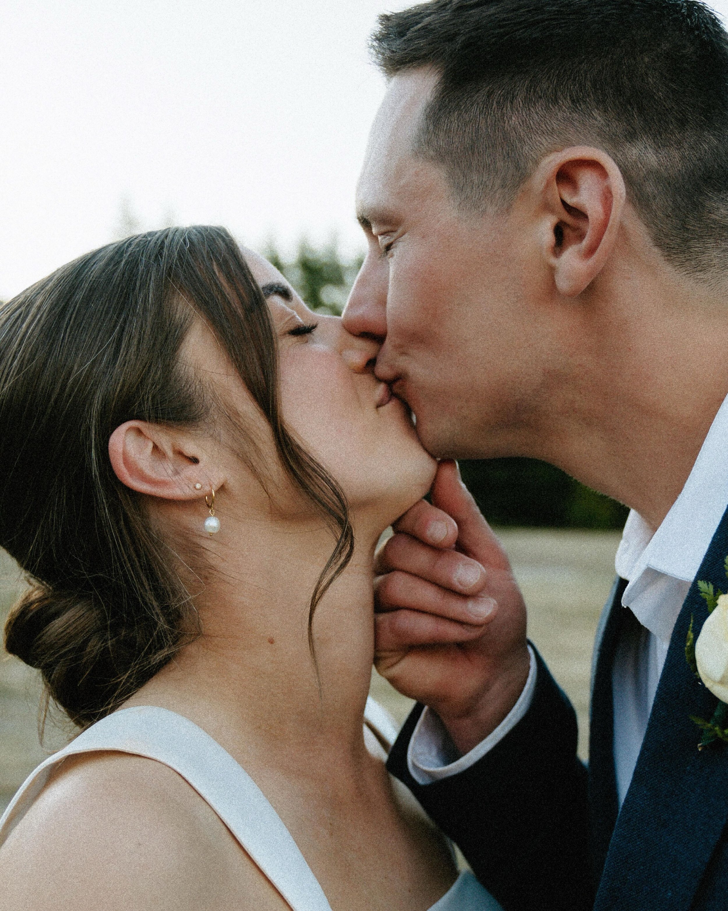 Epic day for L&amp;B at Glendhu Station this summer &mdash; so much laughter, love, pizza, hakas and the best party vibes! Loved being a part of this one. ✨🦋

Photography: @annekelisaphotography 
Videography: @nanikanter 
Venue: @glendhustation 
Cel