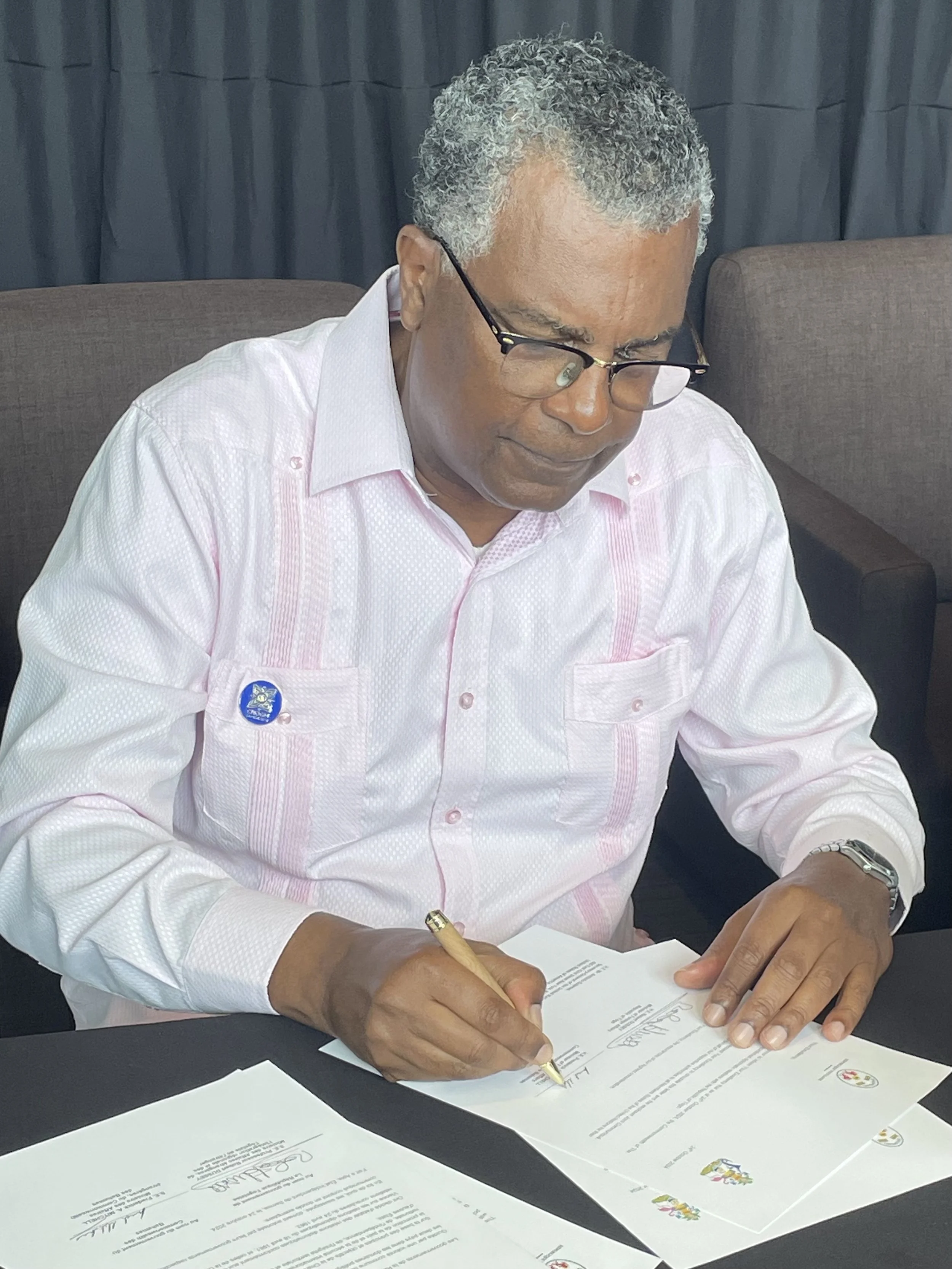 FM signing.jpg
