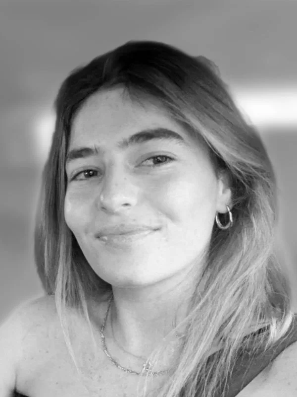 Greyscale portrait photo of Lexi Fleischer
