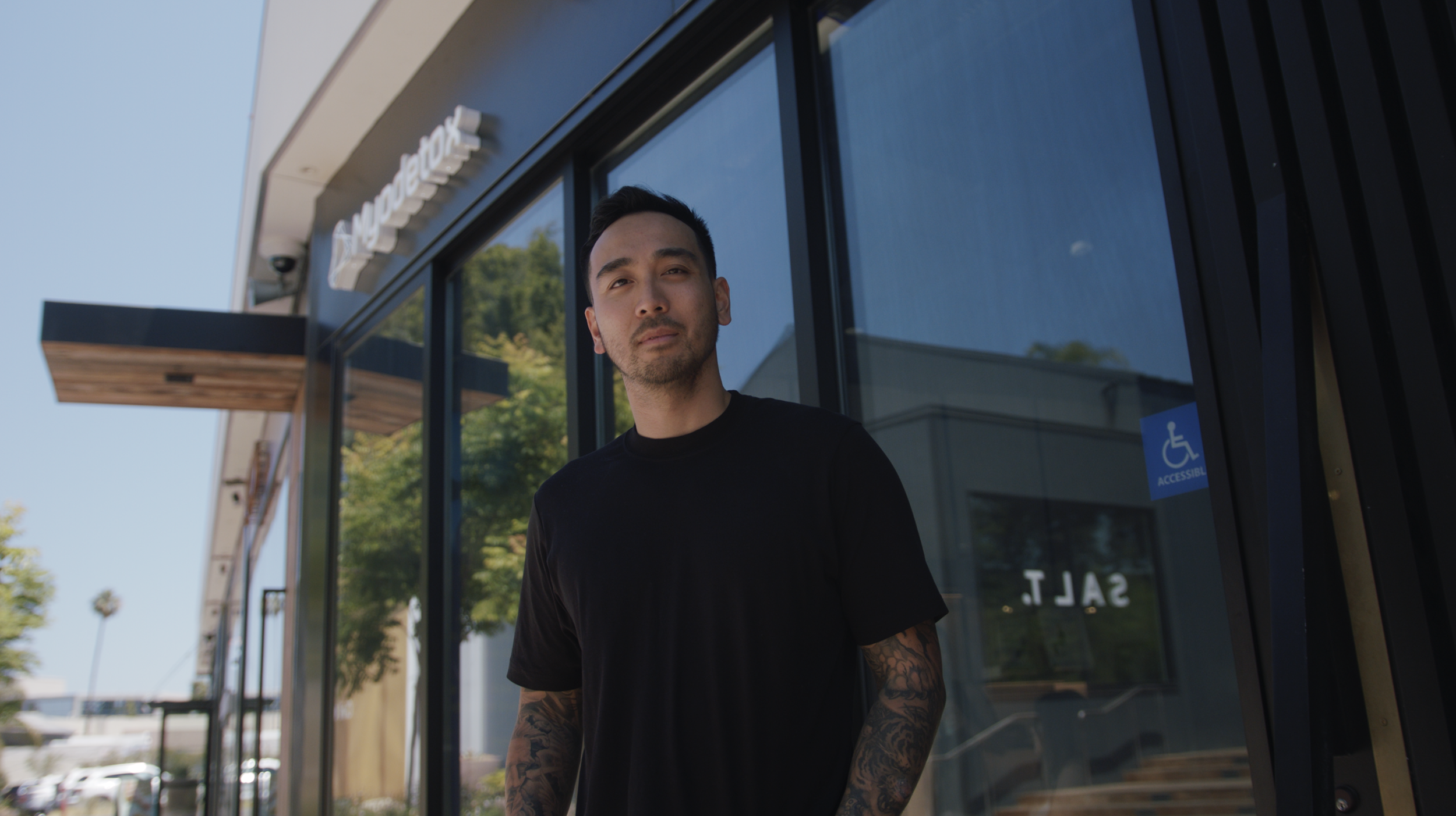 VINH PHAM | SIT UP STRAIGHT