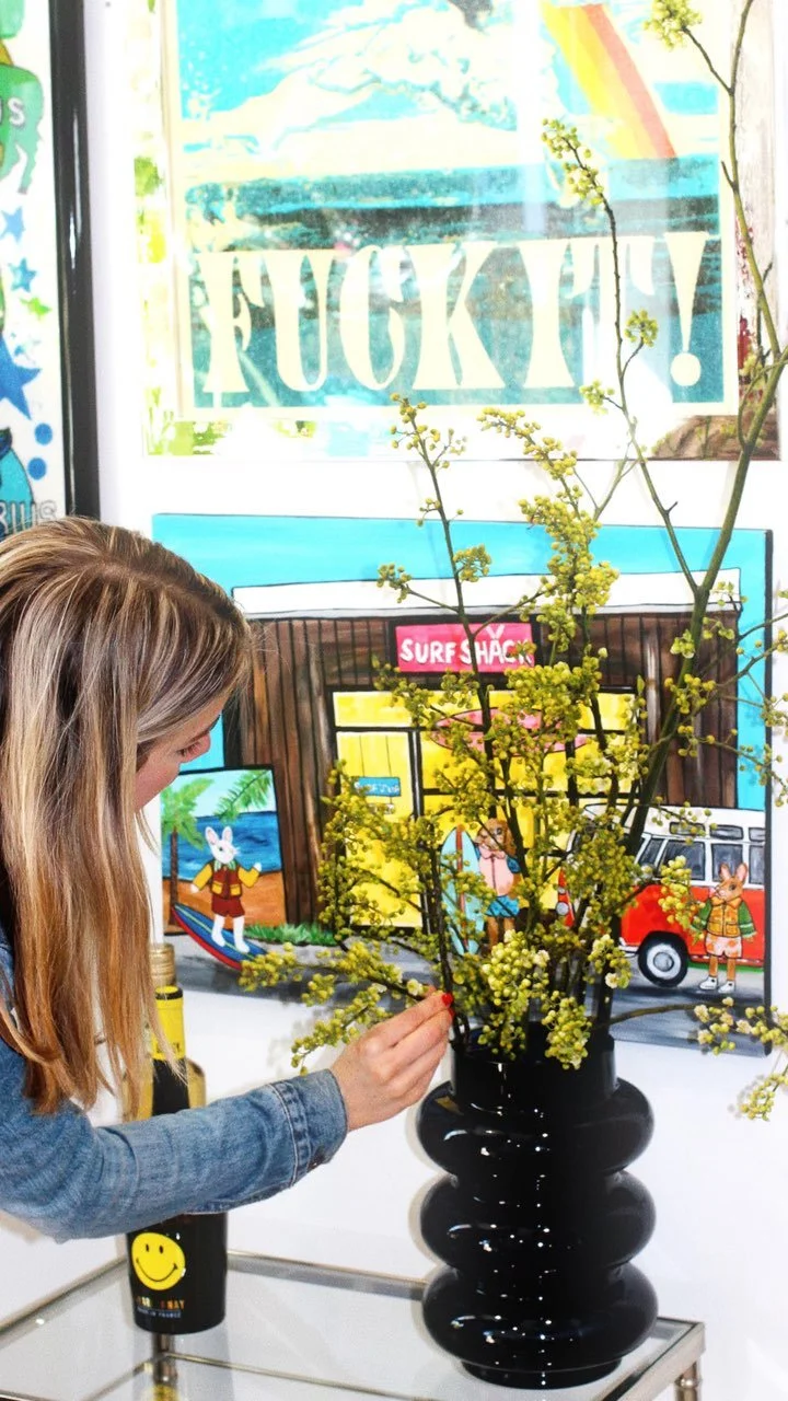 SHEAGOR MAGAZINE//
THE THRIFT-O-CRAT//
THE ROYAL NATIVE