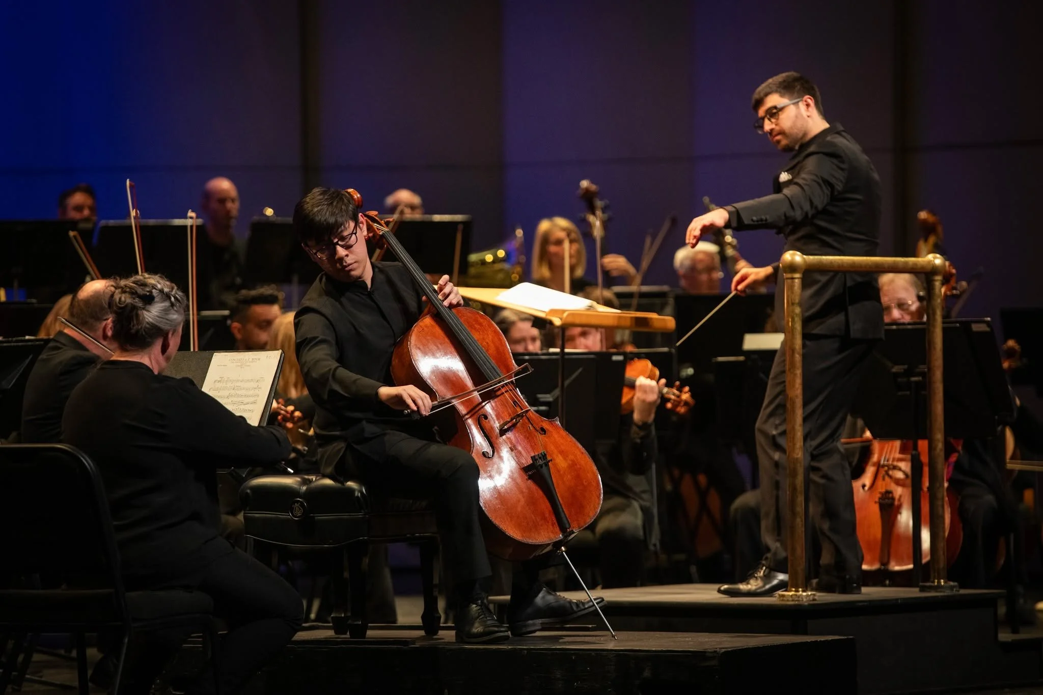 🎼 What a weekend. ✨
Thank you to everyone who joined us for Elgar Cello Concerto. Your energy filled the hall and made these performances unforgettable.

A huge bravo to @zfungcello for his breathtaking artistry, and to guest conductor @nicholashers