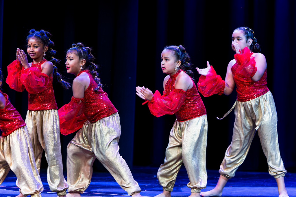 6 to 9 Yrs Old Kids Bollywood Fusion Performance 