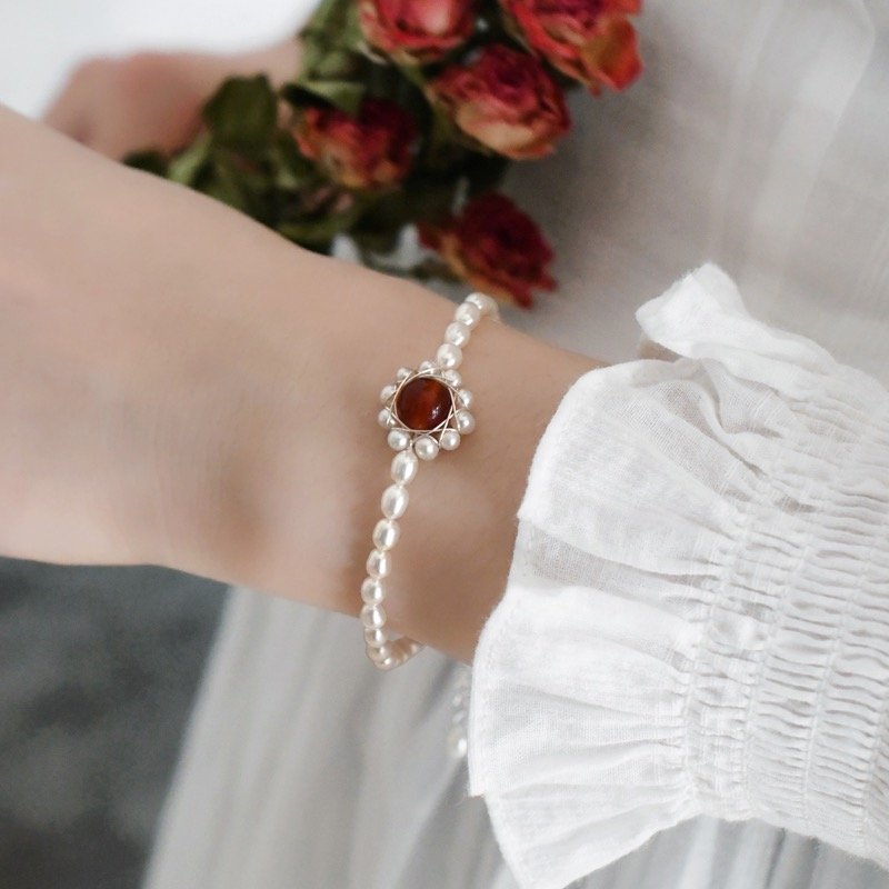 Emelie Pearls