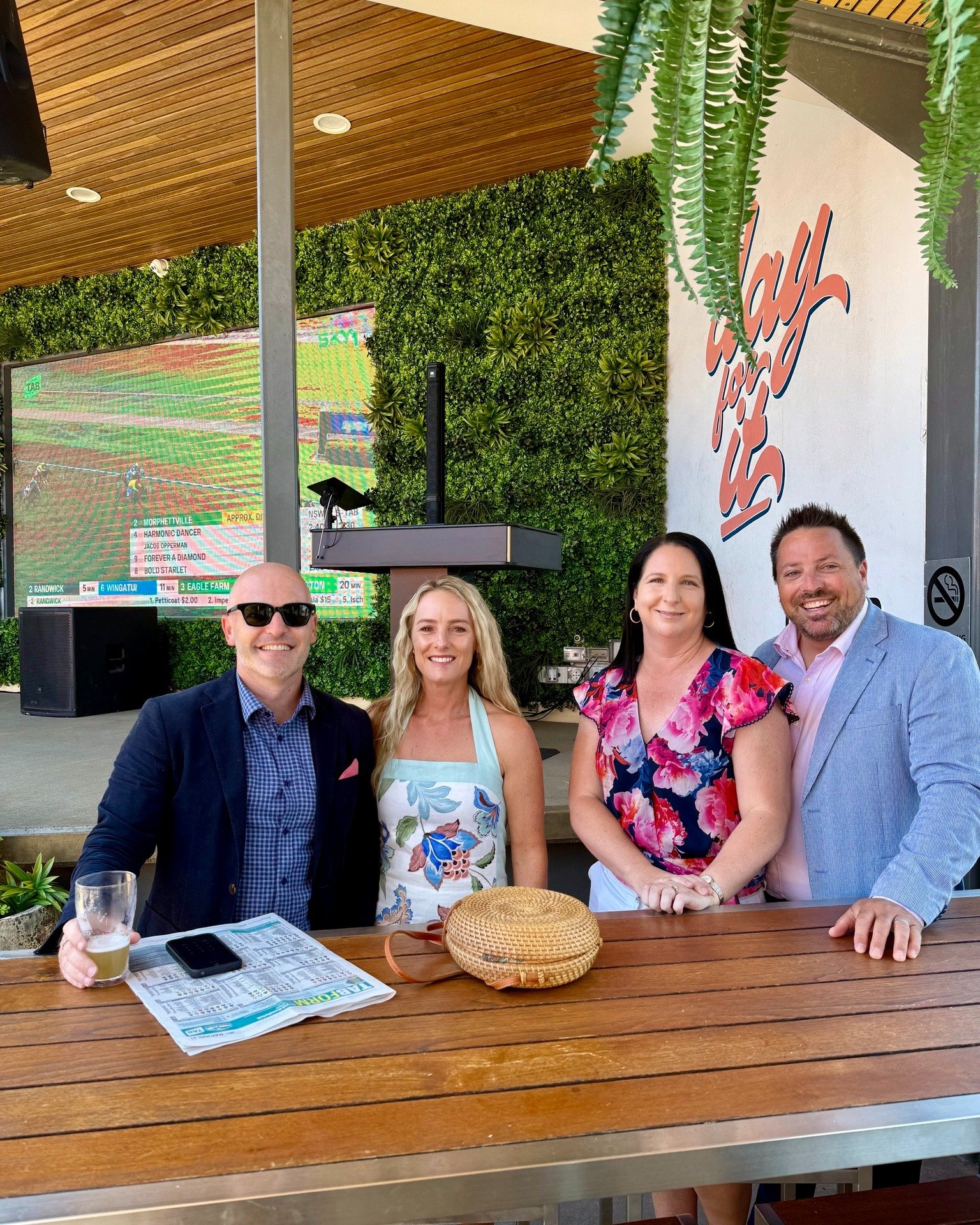 MELBOURNE CUP GARDEN PARTY! 🐎🥂

FREE ENTRY! Just book a table, dress to impress and join us Tuesday 3rd November.

Live racing from 10am, fresh Tunstead Oysters, DJ Nathan Healey from 12pm and $30 bottles of prosecco!

https://www.tackingpointtaver