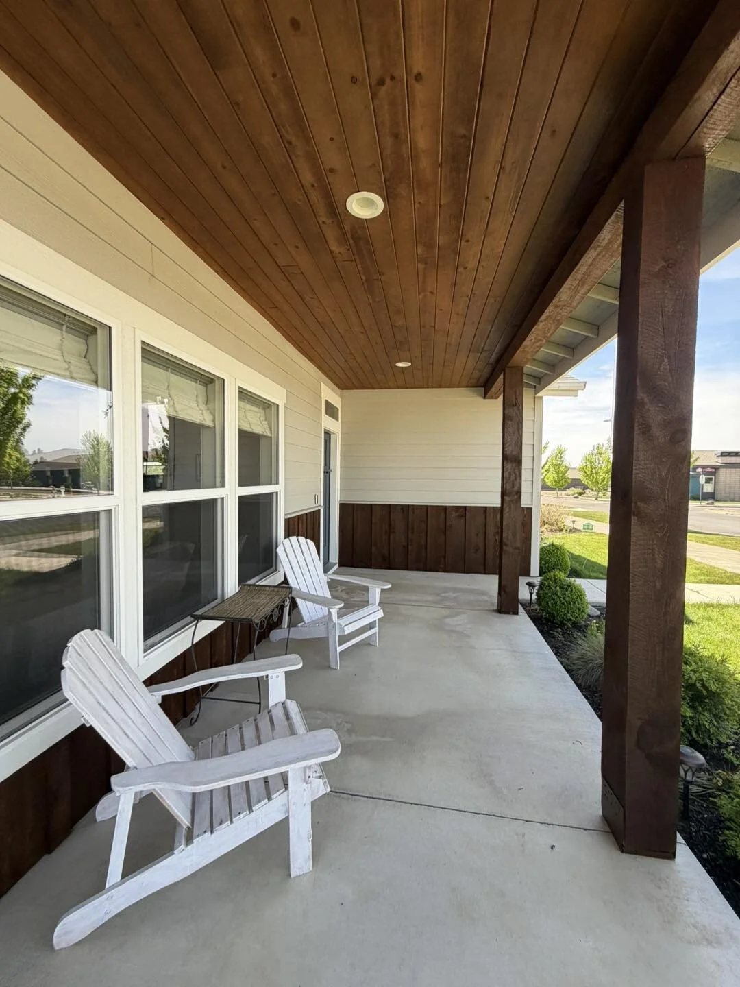 exterior-house-staining-adirondack-chairs-central-oregon.jpg