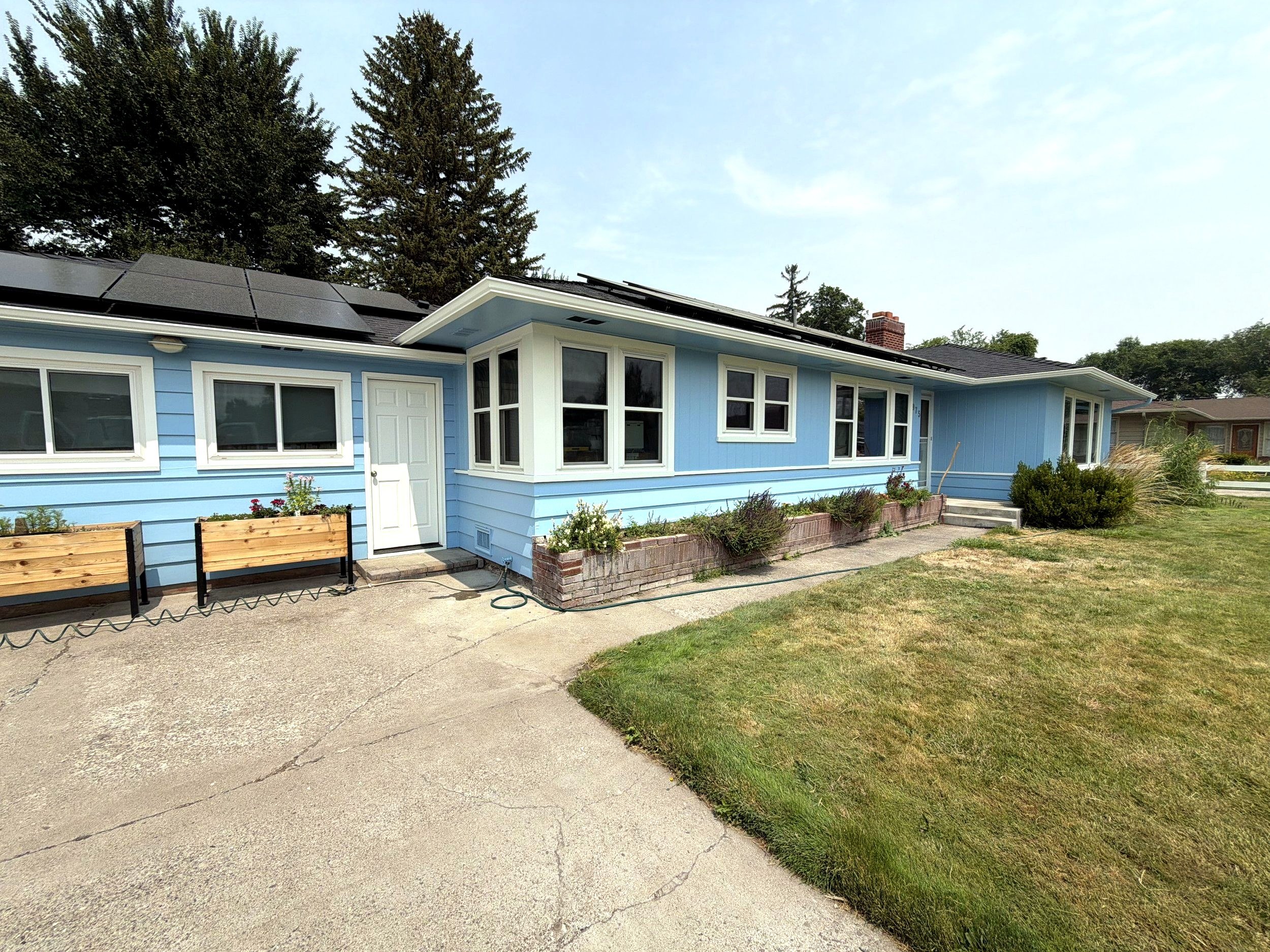 prineville-exterior-repaint-before-2.jpg