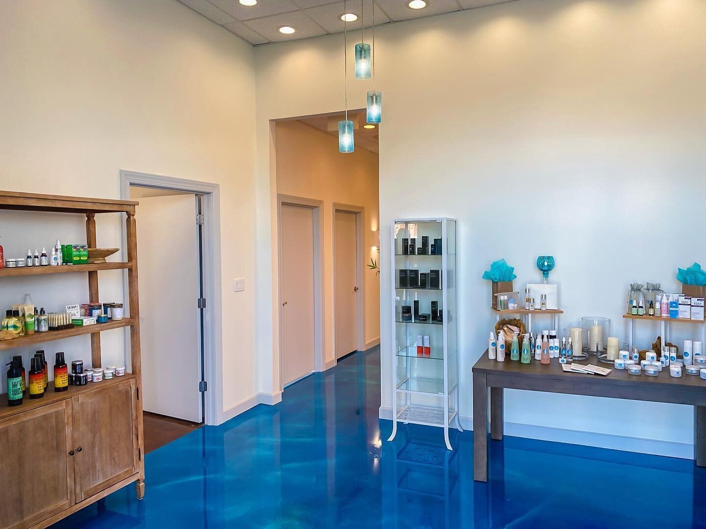 Come see Spa Blu at our new location to get summer ready! 

&bull; Waxes &bull; Makeup Counter
&bull; Facials
&bull; Oxygen infusion
&bull; Micro needling
&bull; Laser hair removal
&bull; Hydra facials
&bull; And massage coming soon!