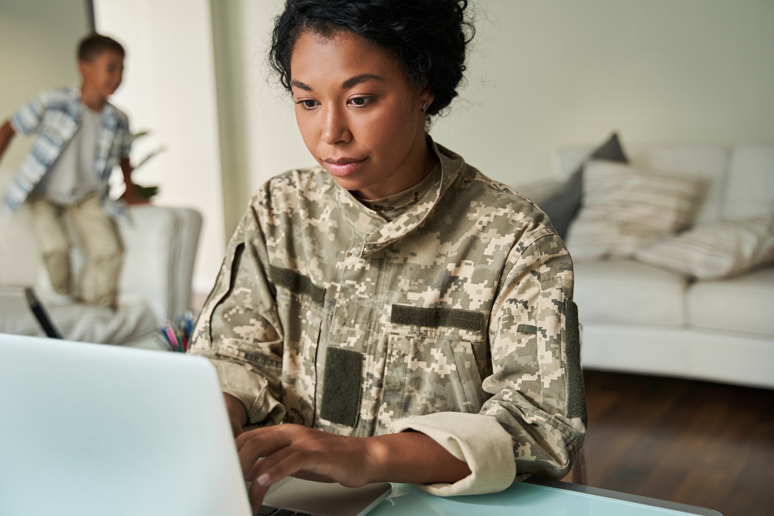 How does a veteran qualify for TDIU?