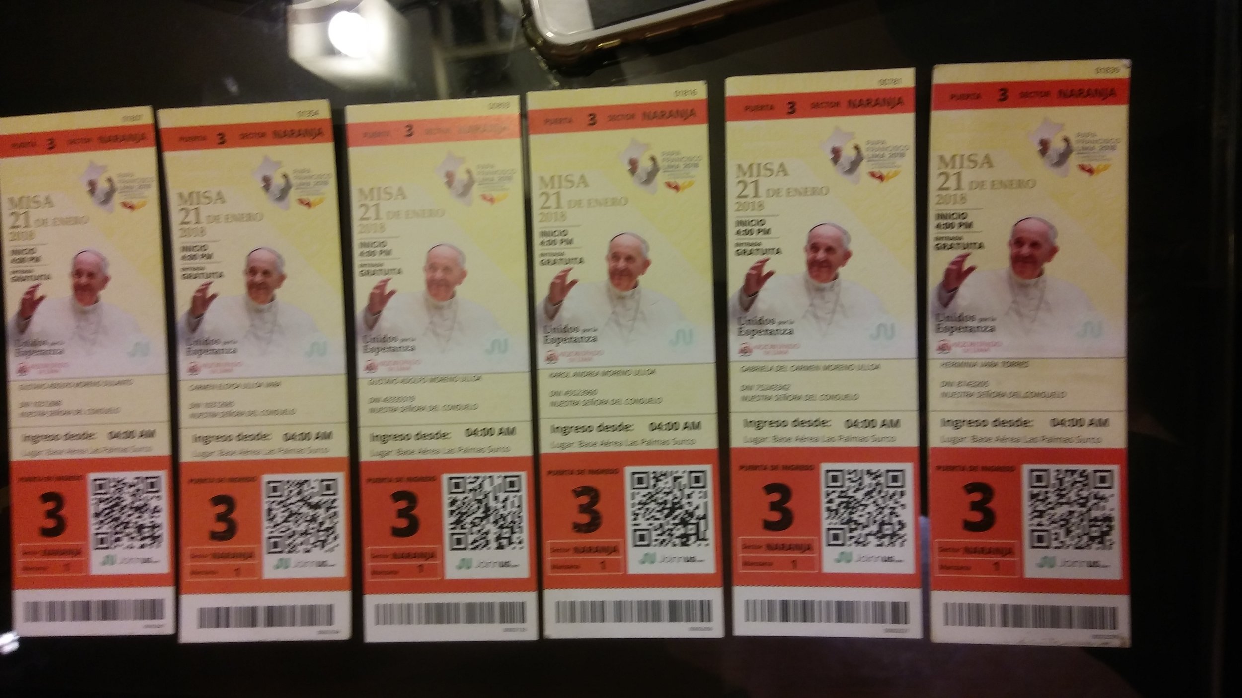 Credenciales Papa Francisco_20180117_204501.jpg