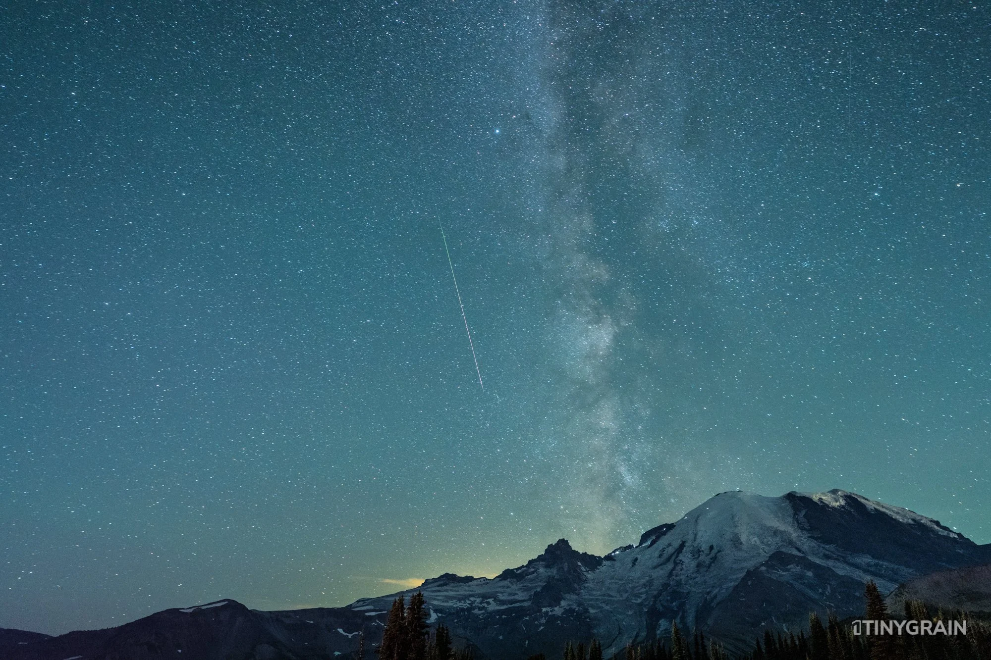 20230812-NPW-MtRanierNP-A7RV-A7504567-perseids-mt-ranier-nationalpark-meteors-astrophotography-nightphotography-milkyway.jpg