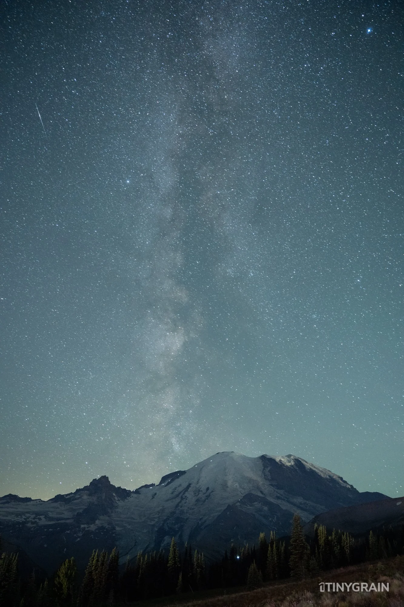 20230812-NPW-MtRanierNP-A7IV-A7404115-perseids-mt-ranier-nationalpark-meteors-astrophotography-nightphotography-milkyway.jpg