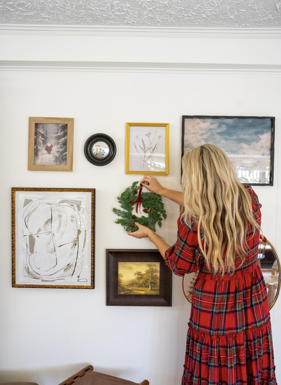 A House Sprucing Holiday: Designing Joyful Spaces for Christmas Hosting