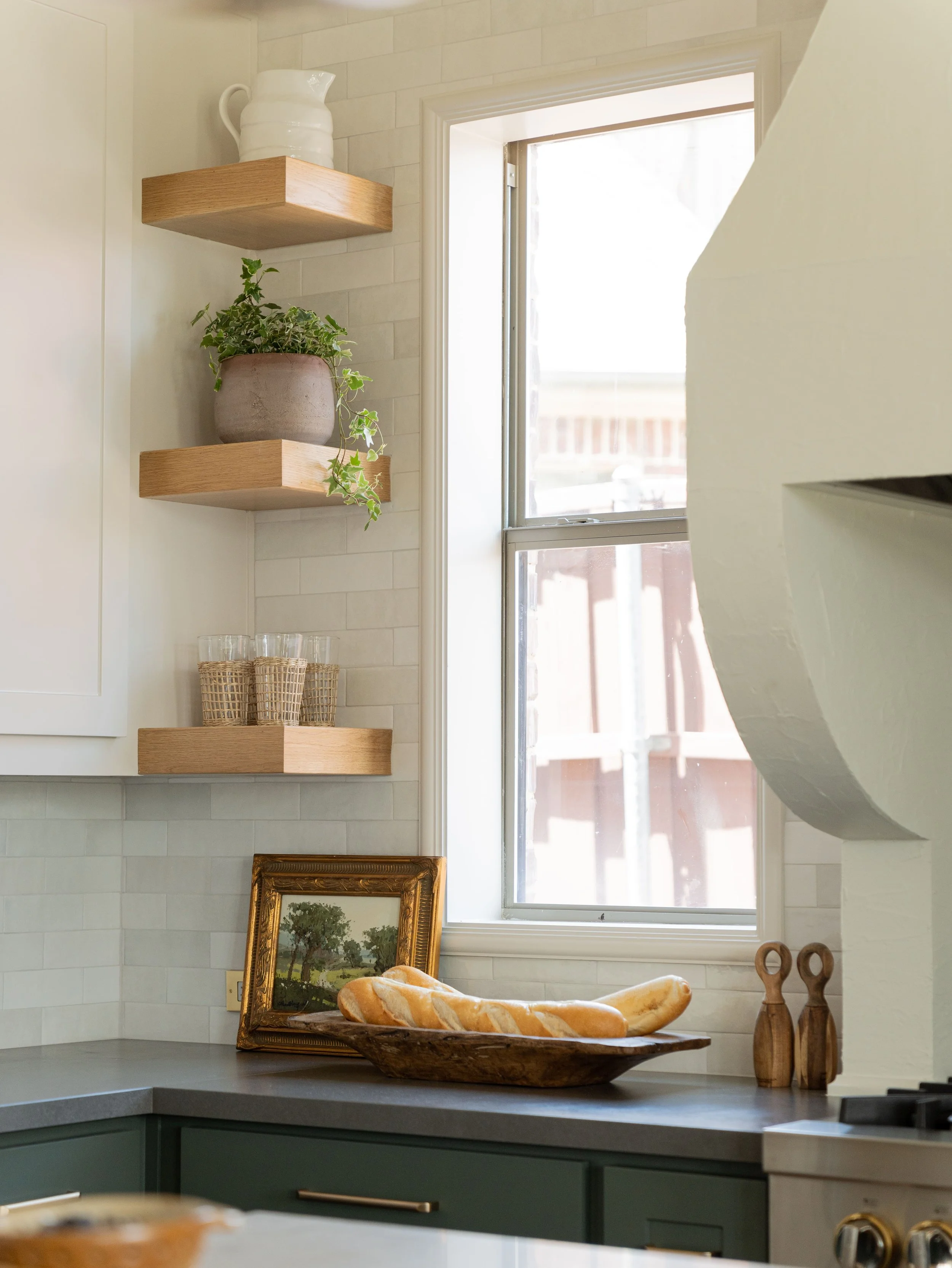 Riders_Kitchen_Area-12-min.jpg