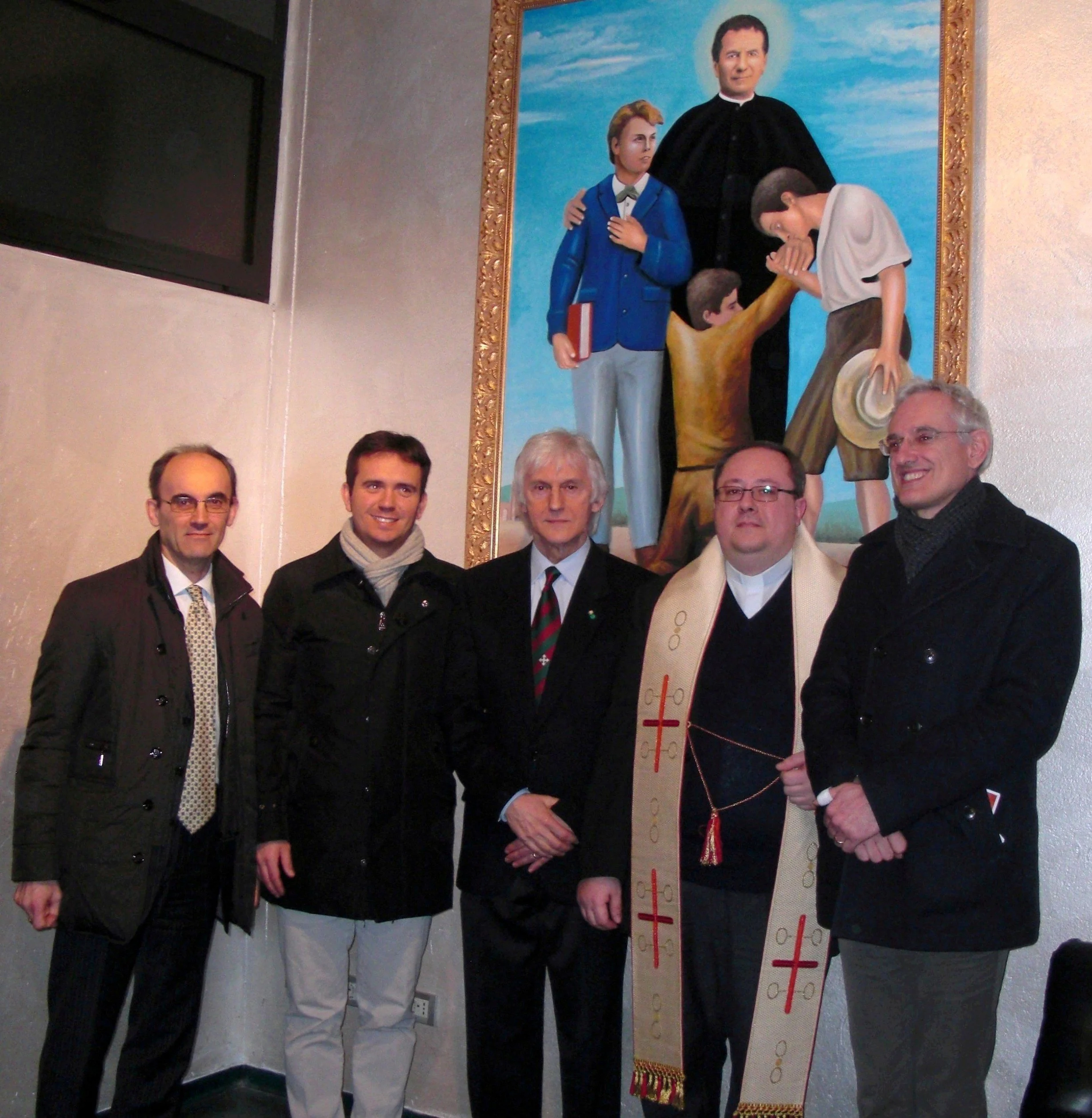 54-	Pavia, 2014: inaugurazione e benedizione del mio quadro raffigurante “San Giovanni Bosco”, collocato al Teatro dei Salesiani di Pavia. Da sinistra: l’On. Francesco Adenti; il Sindaco di Pavia Alessandro Cattaneo; il Rettore del Collegio Universit