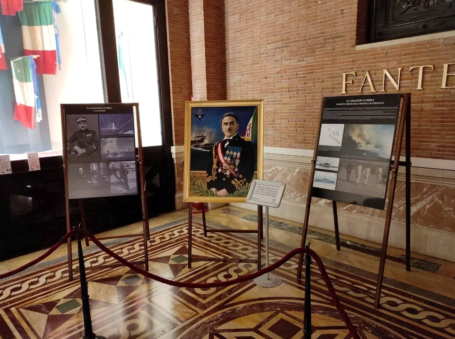 107-	Roma. Altare della Patria, 28 ottobre 2021 – 2 giugno 2022: Mostra Istituzionale patrocinata dalla Presidenza della Repubblica e dal Ministero della Difesa sul “Milite Ignoto”, per la celebrazione della traslazione della salma all’interno del Vi