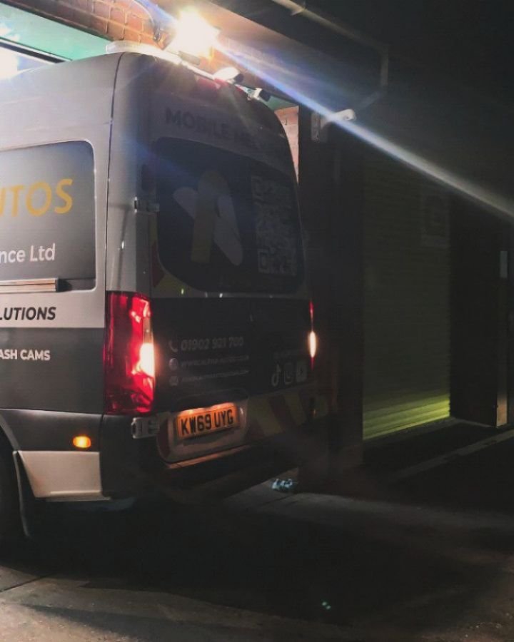 Time to reveal the new look to Alpha Autos!

So many weeks worth of planning and designing have gone into this look, and it's come out absolutely amazing!

Can't wait to get back on the road tomorrow and be seen everywhere!!!

Big shoutout to @protec