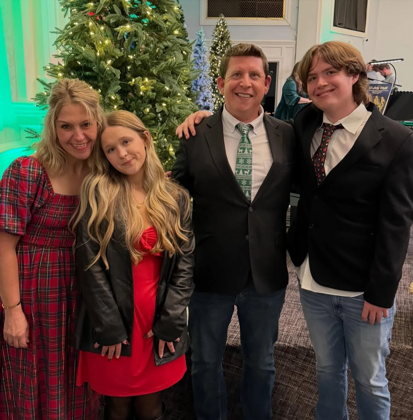 Merry Christmas to all, and to all a good night. 🎄❤️✨