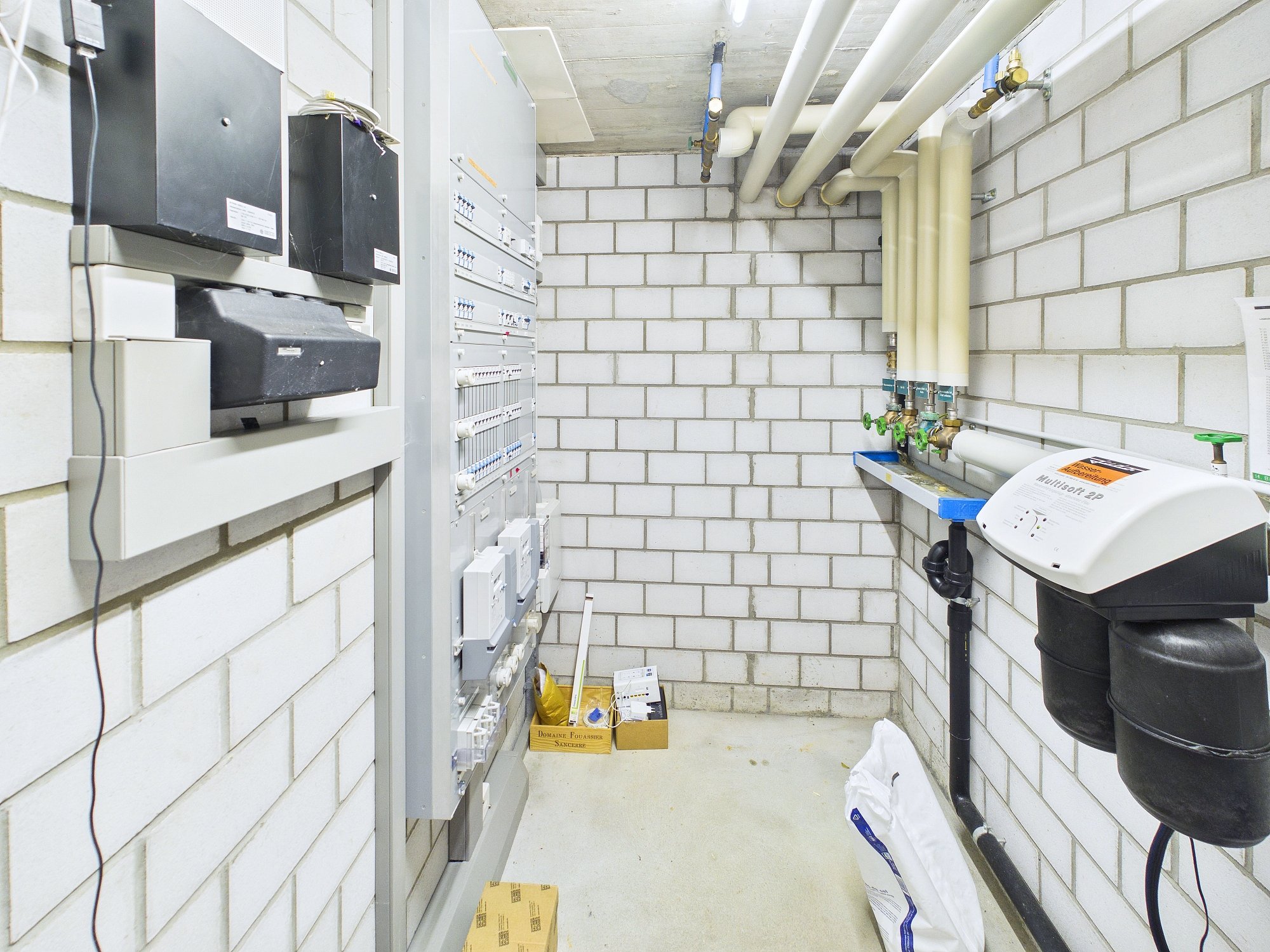 CAM03814G0-PR0070-STILL029.jpg