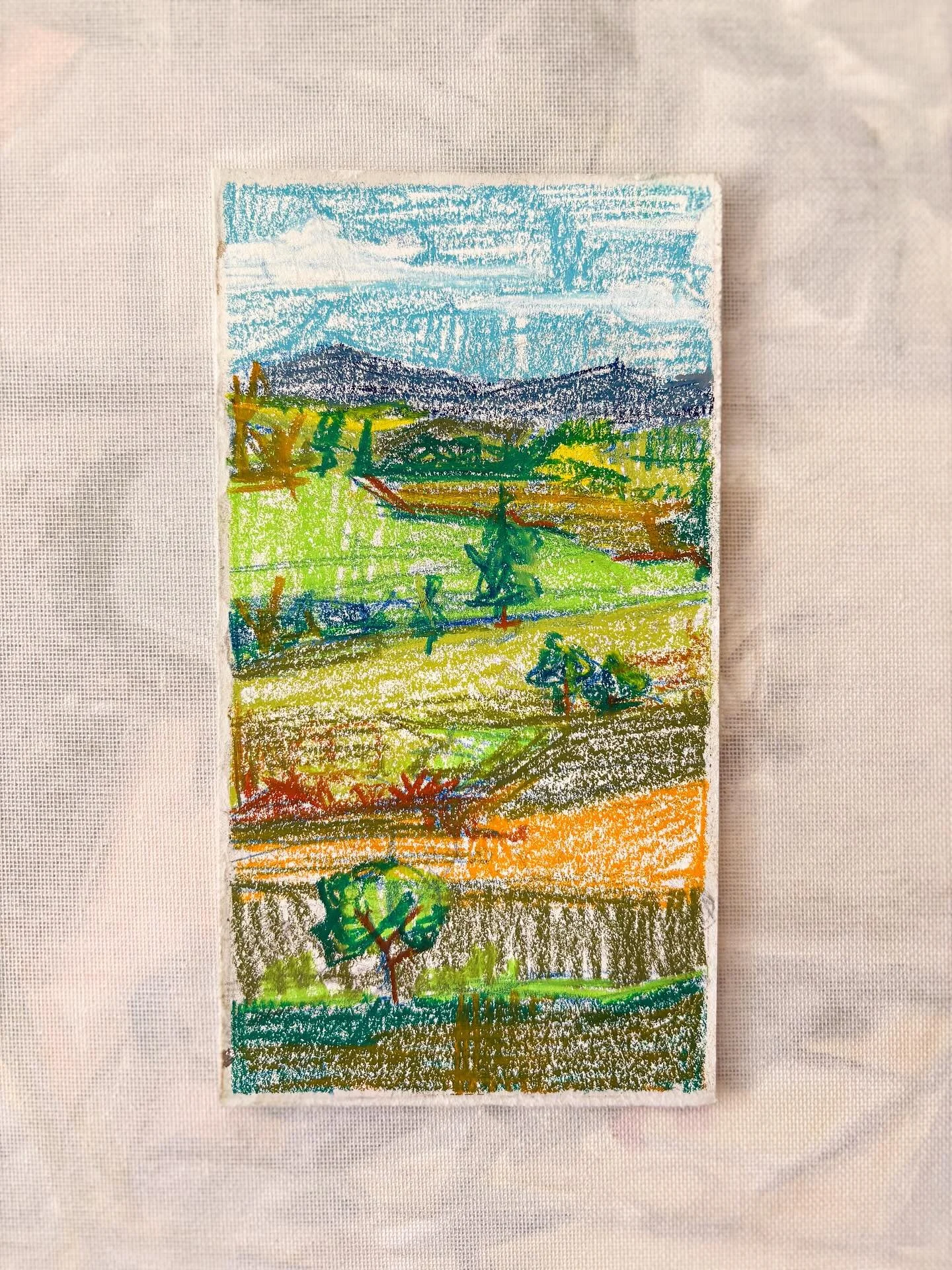 Las simples cosas 🌳🍂🏔️🌻

/

The simple stuff 🌳🍂🏔️🌻 I&rsquo;ve been thinking of making huge landscape paintings&hellip; 🖼️ 

#pasteles #oleopastel #colorsktech #color #drawing #oilpastel #colordrawing #drawing #art #artist #artistalatina #art