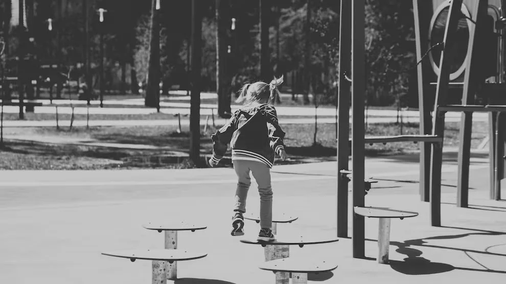 Con altura de niñez: el desafío de pensar el espacio público para niñas y niños