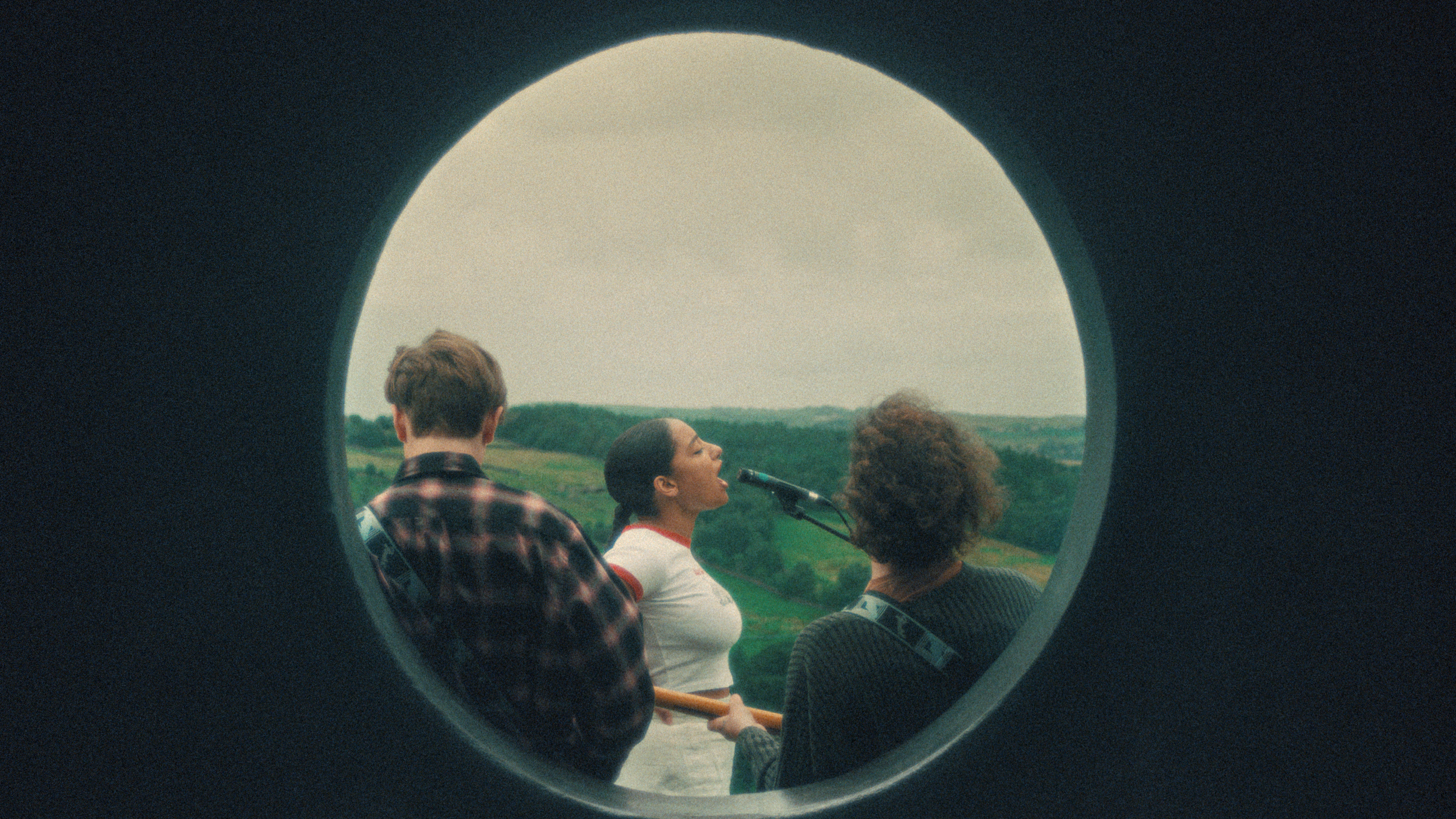 ET_TWBPS_FINAL_filmout_title_all.00_02_25_23.Still042.png