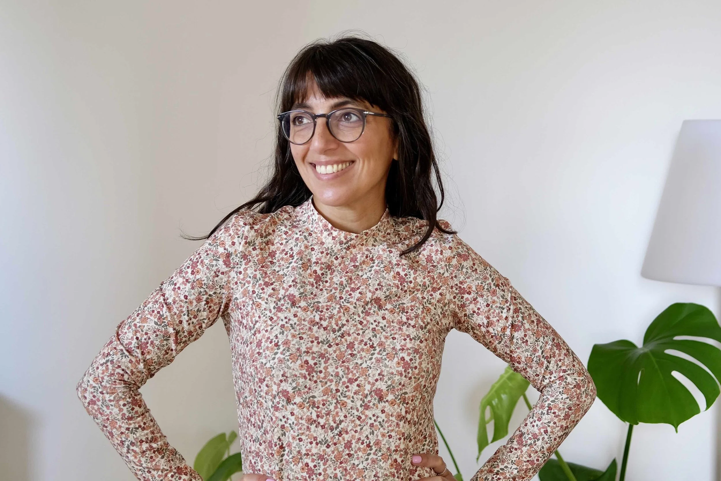 Abito Caramel versione 1 in maglia con collo a lupetto