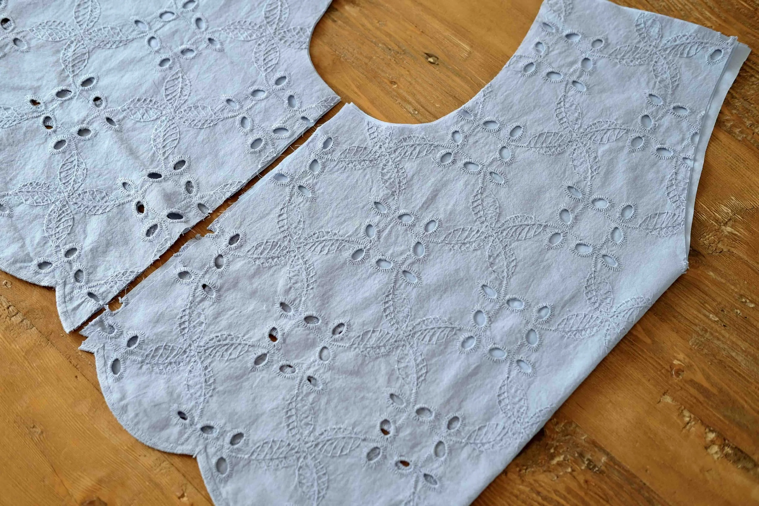 Corpetto blusa Burda Style #125-06/2024