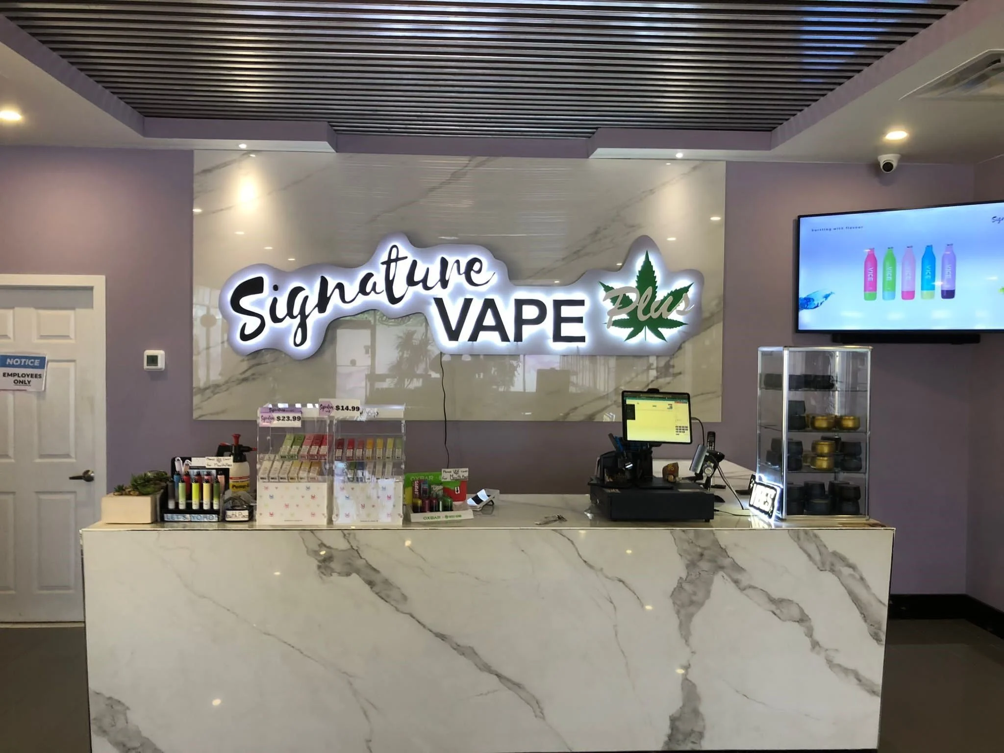 Signature Vape 2.jpg
