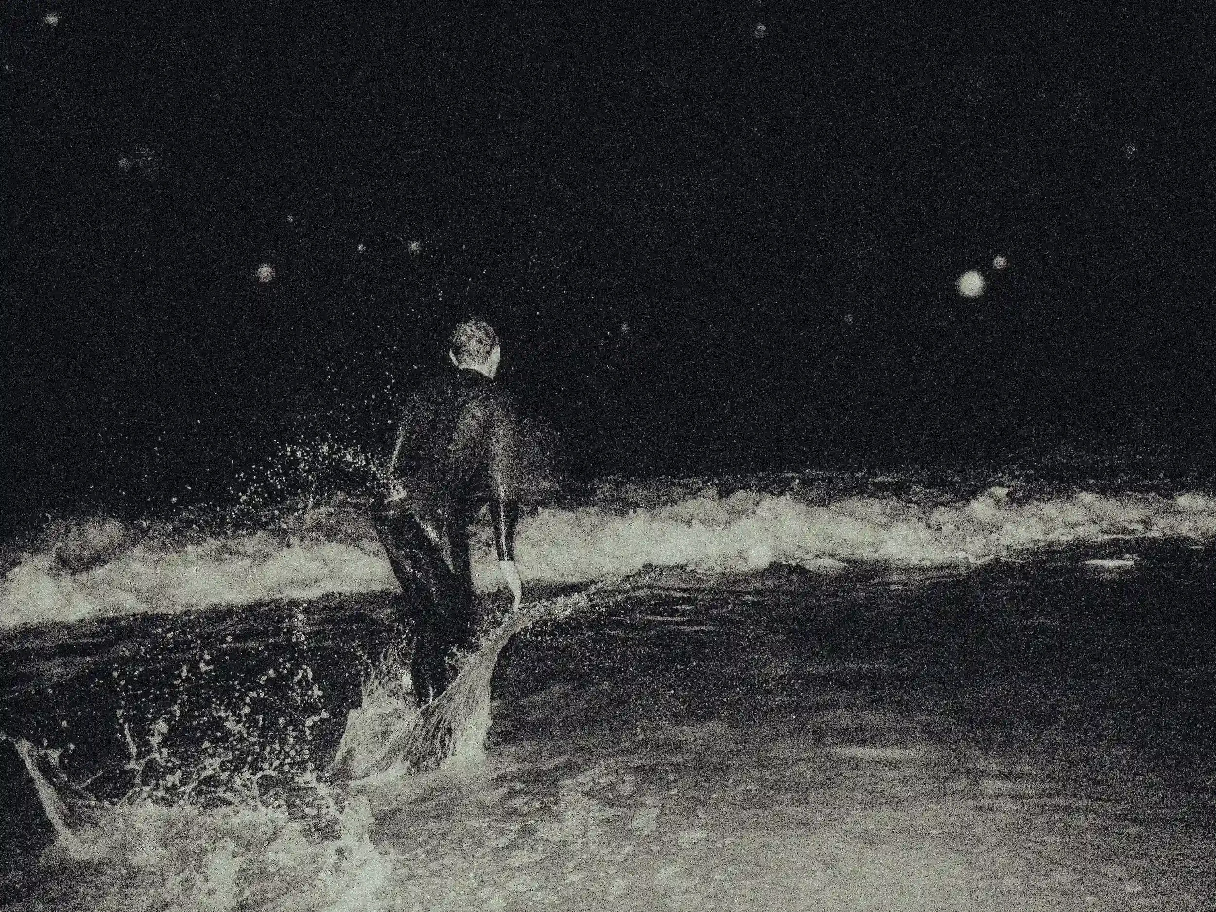 matthew-morgan-desperate-surf-midnight-shorebreak-run.webp