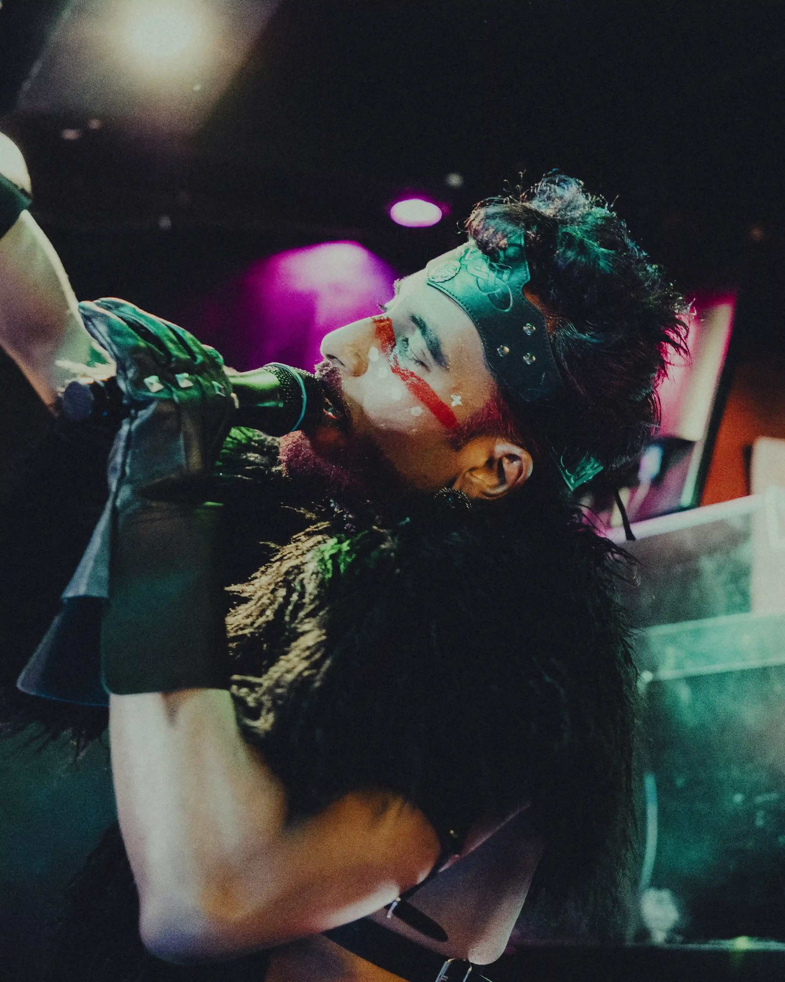 matthew-morgan-concert-photography-bath-bristol.webp
