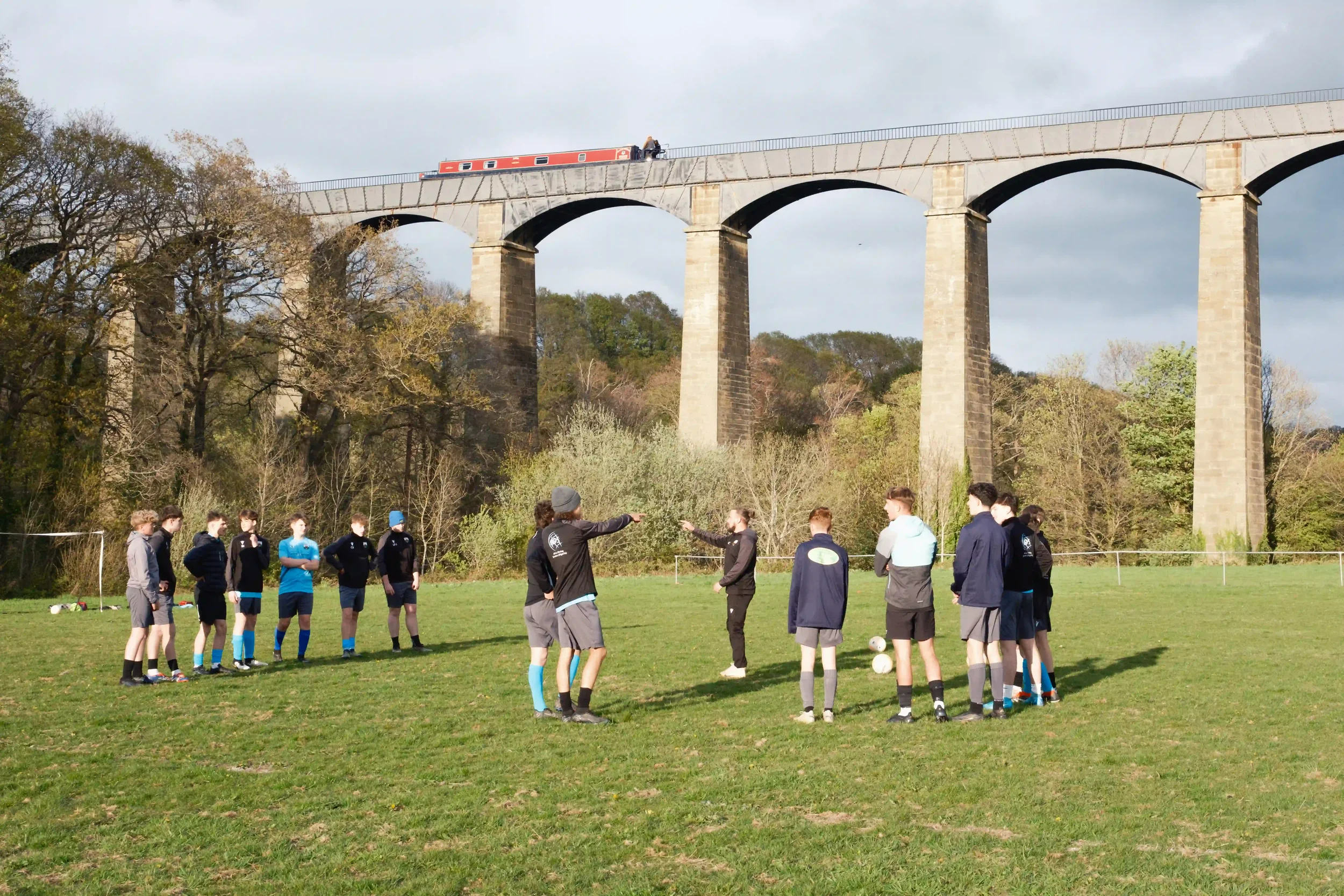 matthew-morgan-chirk-youth-fc-pontcysyllte-aqueduct.webp